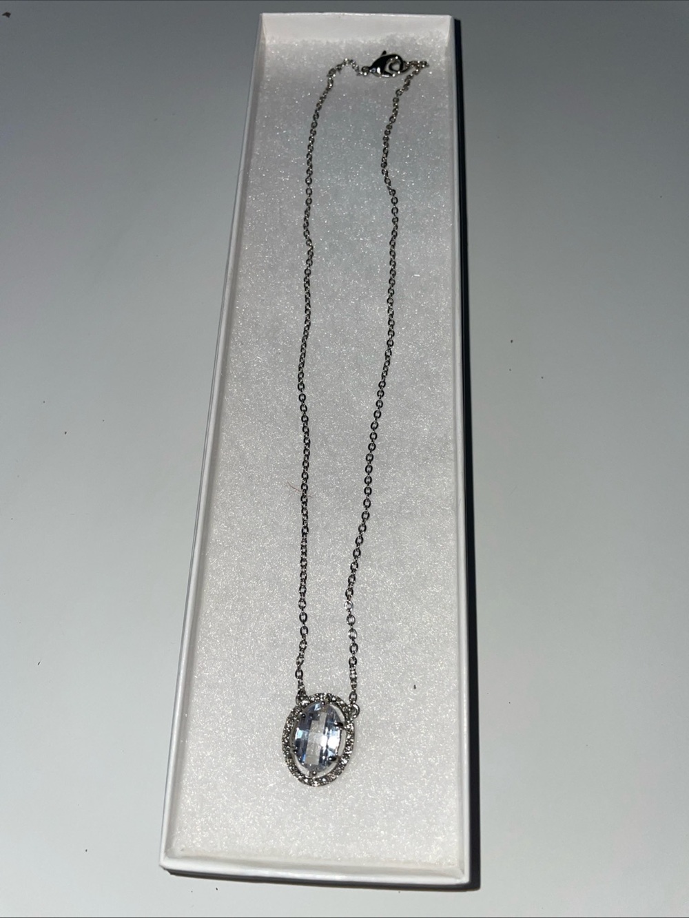 Bill Blass Vintage Silver Tone Tear Drop Pendant Retro Necklace